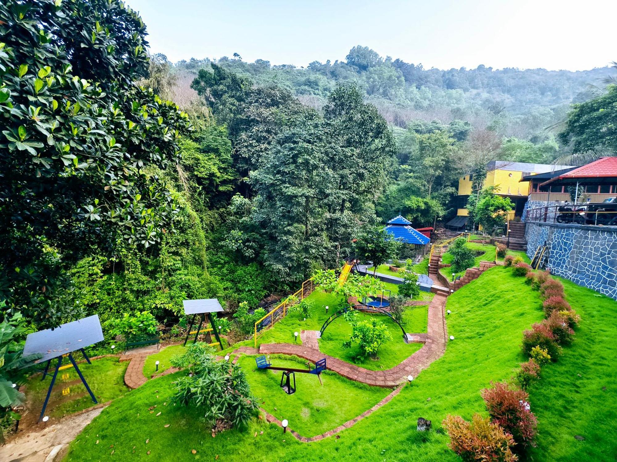 Forest And River Edge Resort Kannur Extérieur photo